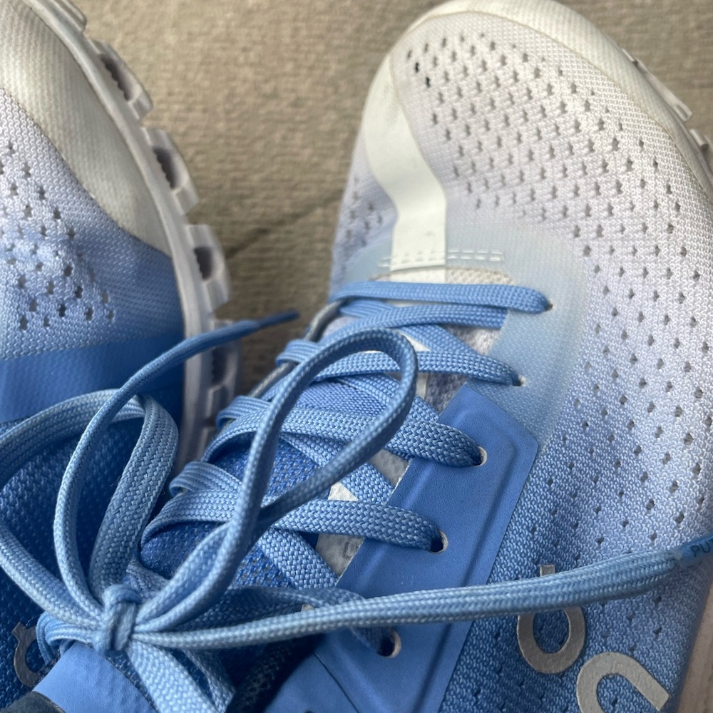 On Flo Running Blue and White Sneakers